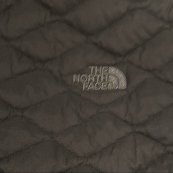 The North Face Black Quilted Jacket Size Large - Picture 7 of 7